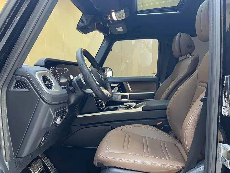 Mercedes Benz G-rated