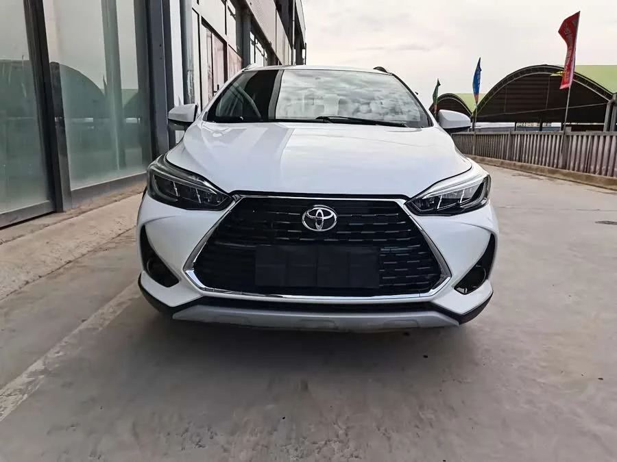 Toyota YARiS L