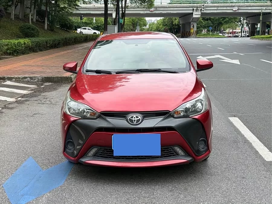 Toyota YARiS L
