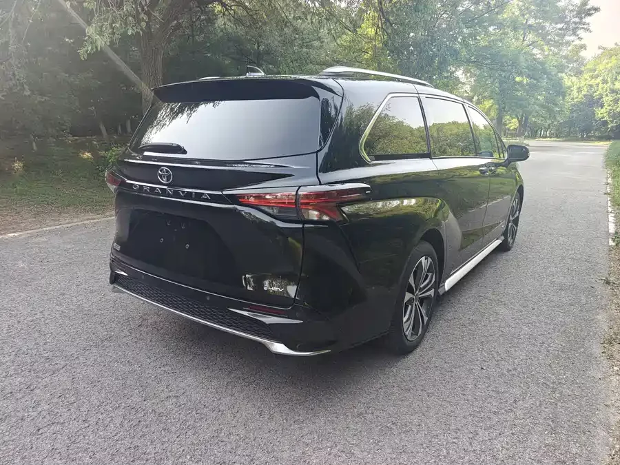 Toyota Granvia