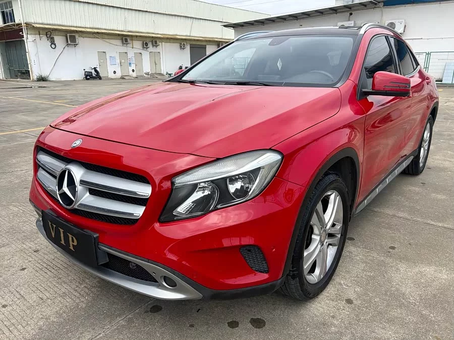 Mercedes Benz GLA
