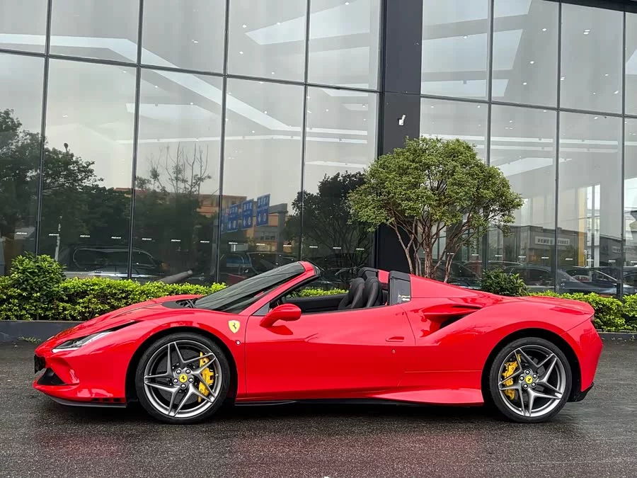 Ferrari F8
