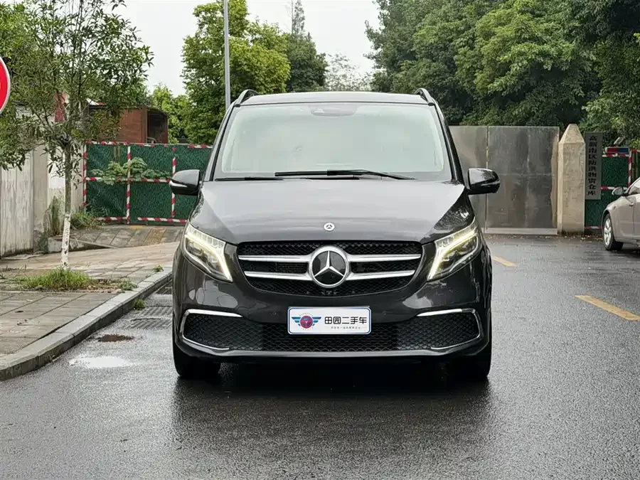 Mercedes Benz Class V