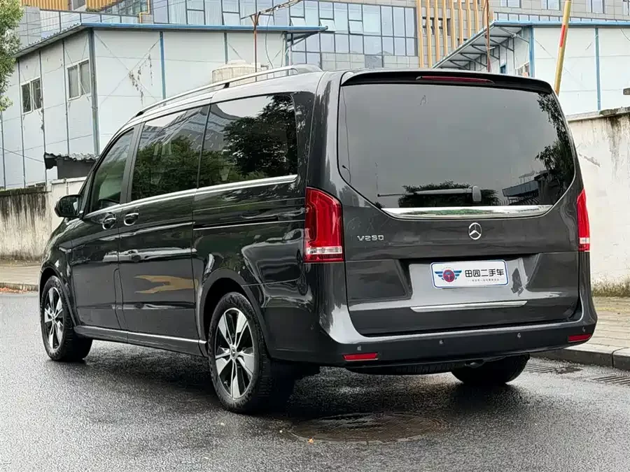 Mercedes Benz Class V