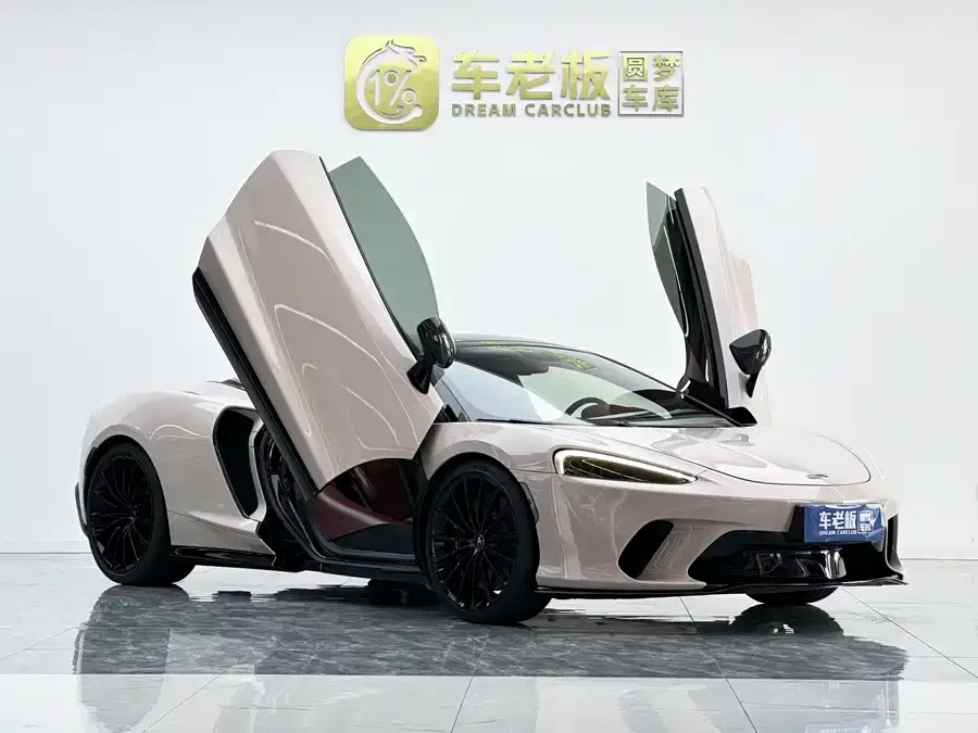 McLaren GT