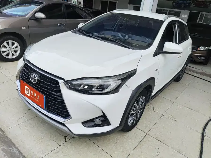 Toyota YARiS L