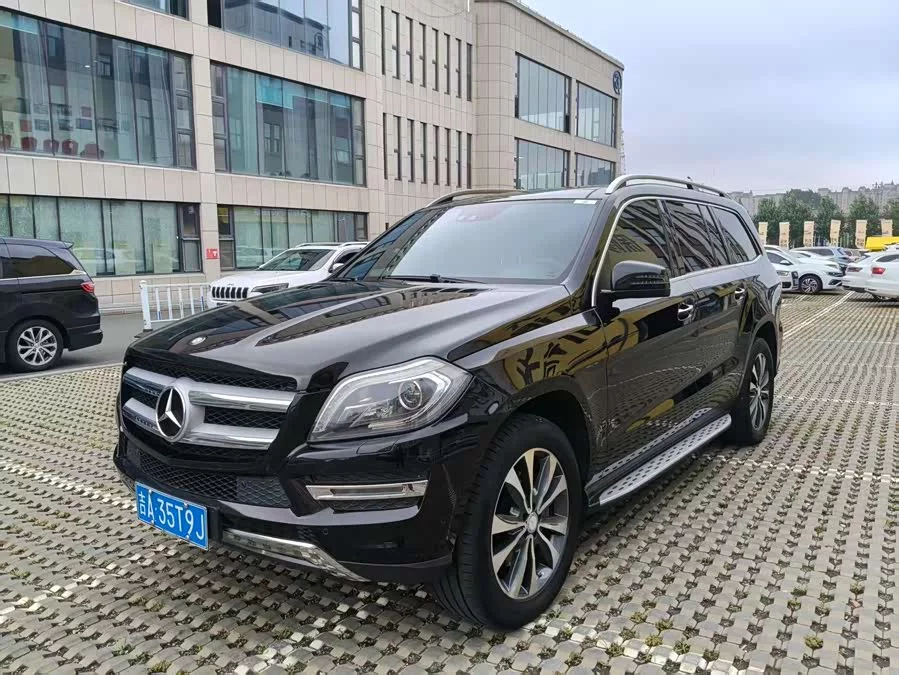 Mercedes Benz GL-Class