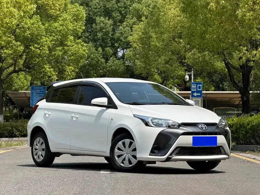 Toyota YARiS L