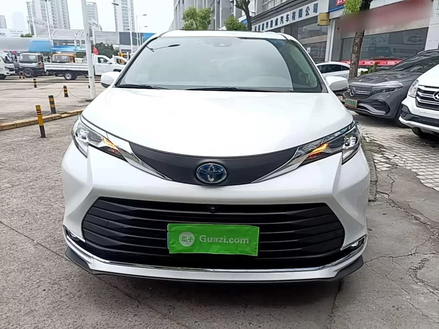 Toyota SIENNA