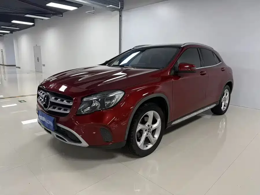 Mercedes Benz GLA