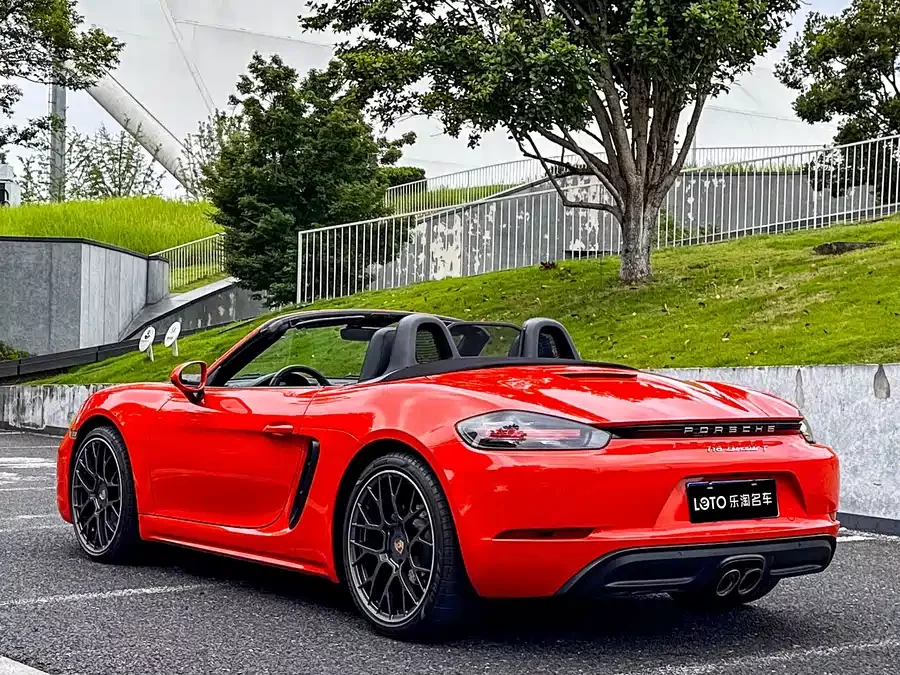 Porsche 718