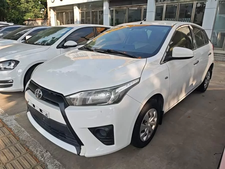 Toyota YARiS L