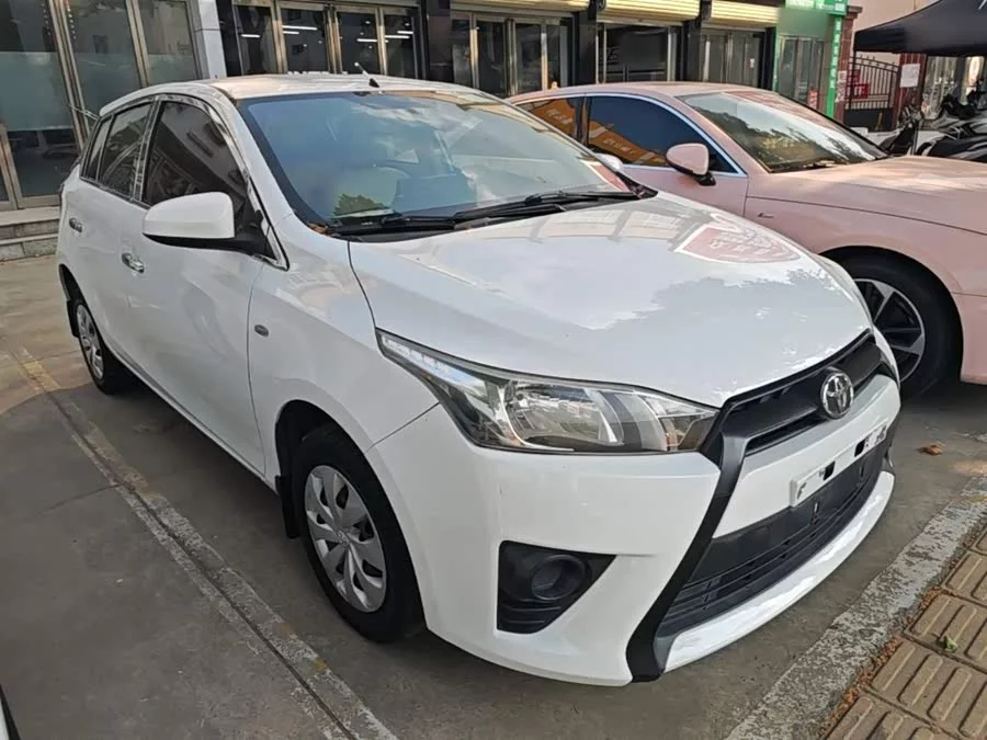 Toyota YARiS L