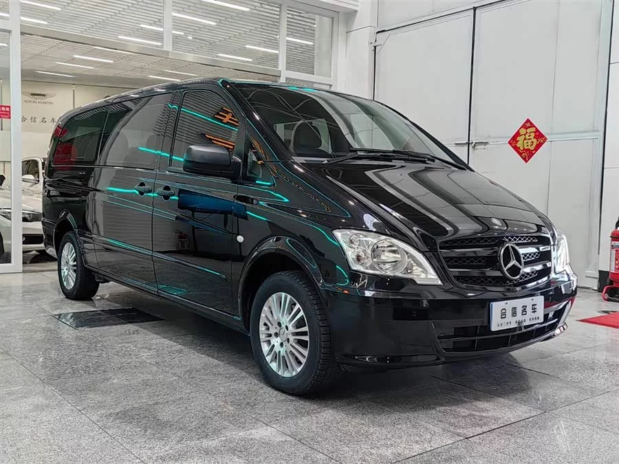 Mercedes Benz Vito