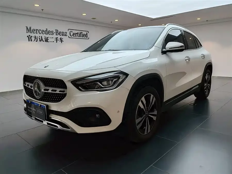 Mercedes Benz GLA