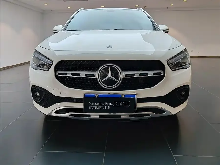 Mercedes Benz GLA