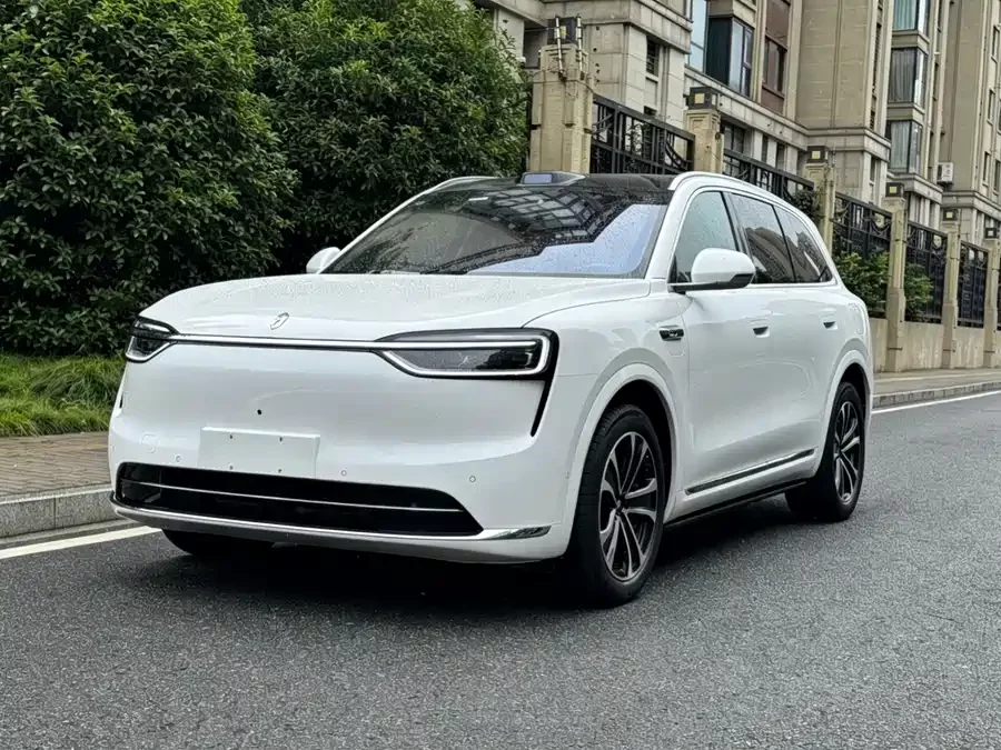 AITO Wenjie M7