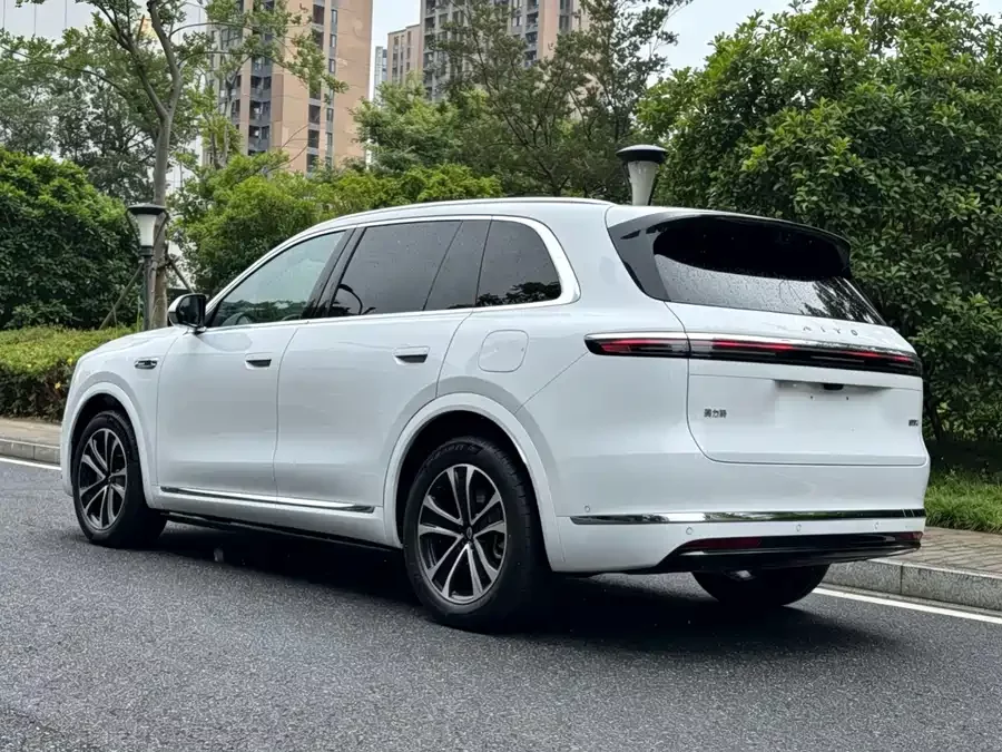 AITO Wenjie M7