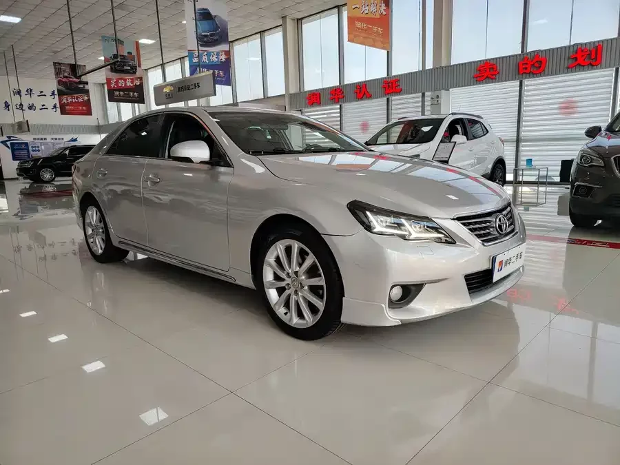 Toyota Reiz