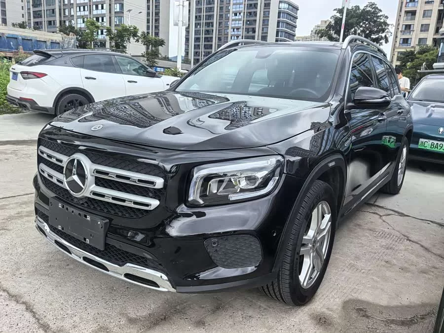 Mercedes Benz GLB