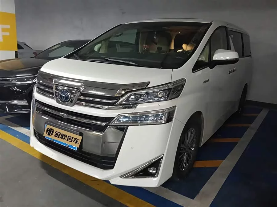 Toyota Crown Vellfire