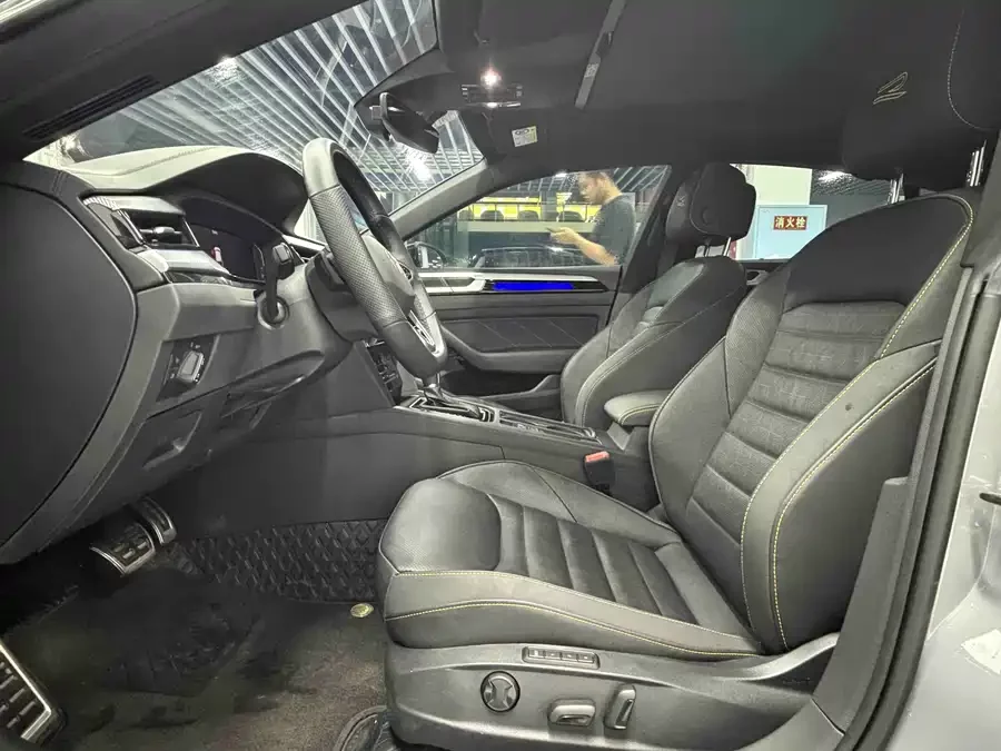 Volkswagen FAW- CC