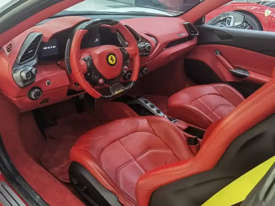 Ferrari 488