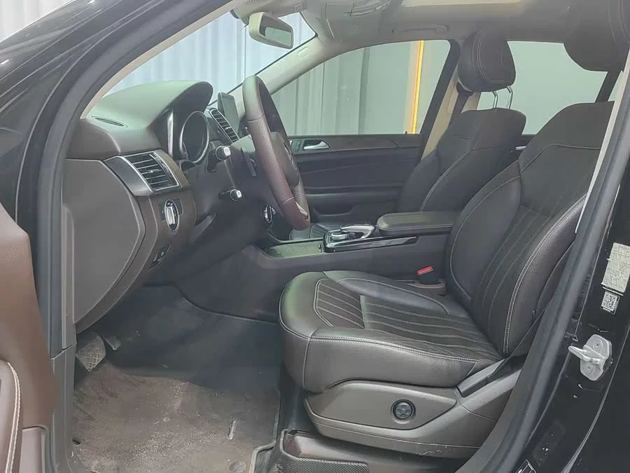Mercedes Benz GLE (Imported)
