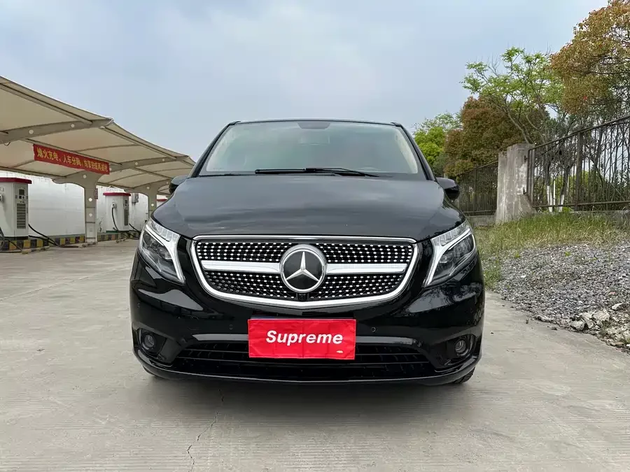 Mercedes Benz Vito