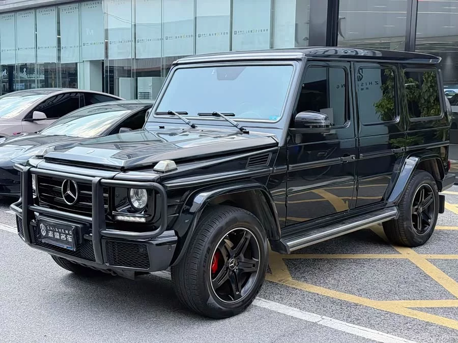 Mercedes Benz G-rated