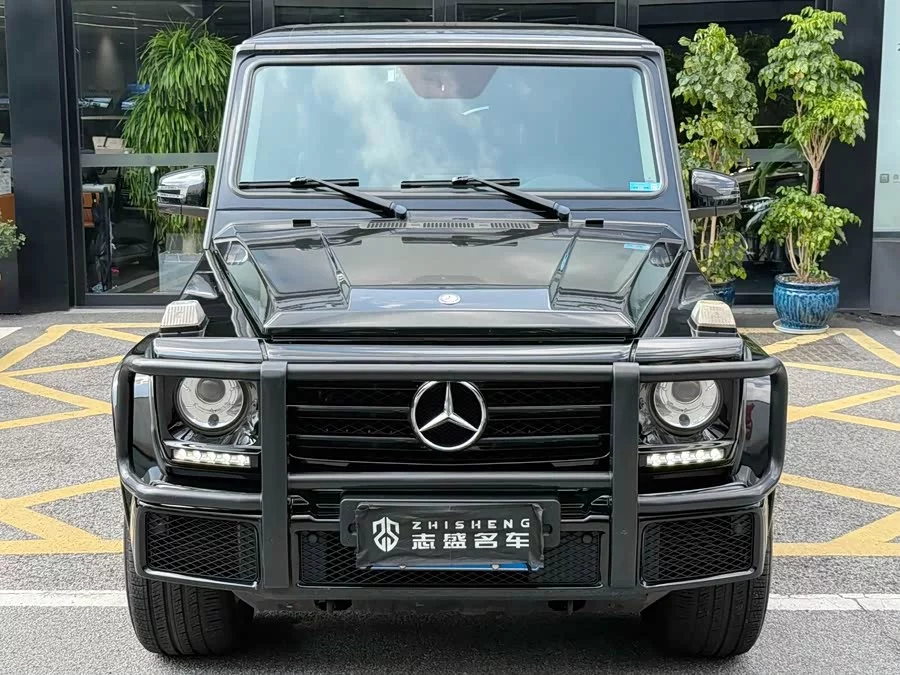 Mercedes Benz G-rated