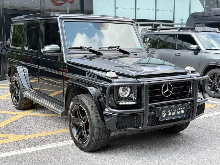 Mercedes Benz G-rated