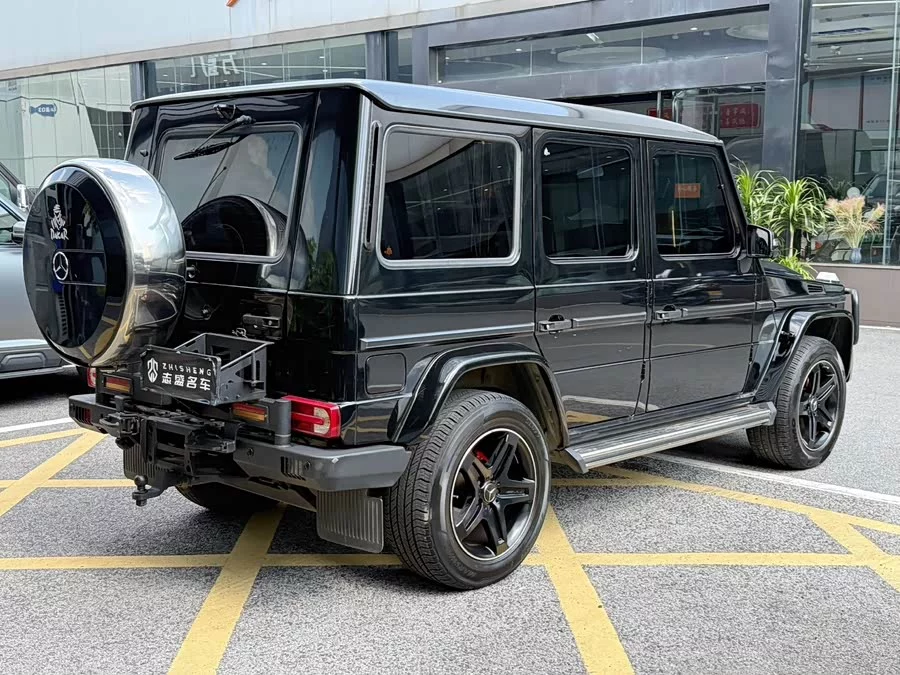 Mercedes Benz G-rated