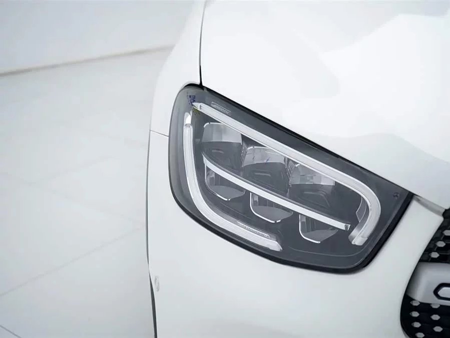 Mercedes Benz GLC