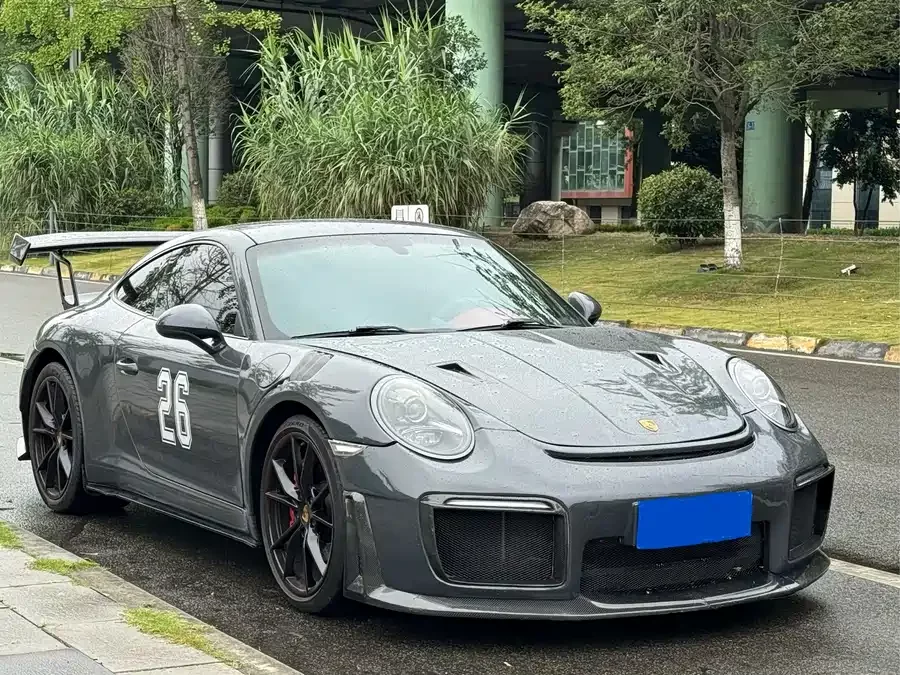Porsche 911