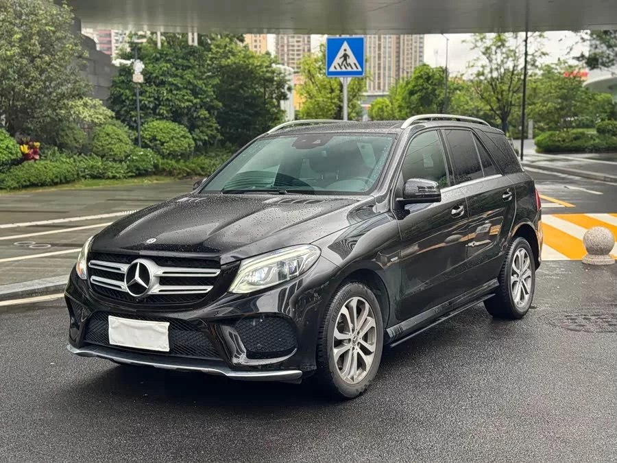 Mercedes Benz GLE (Imported)