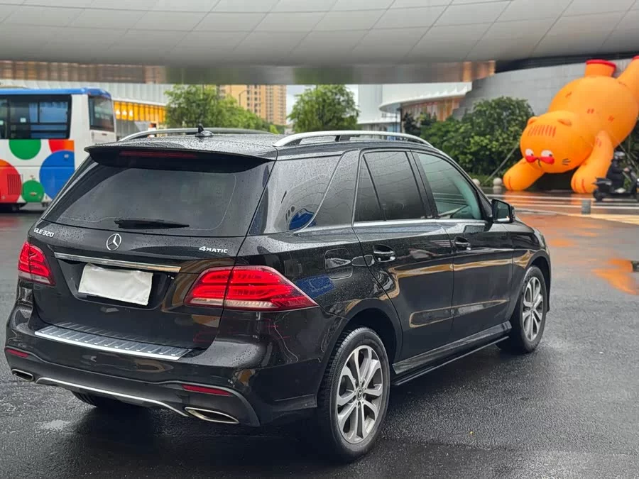 Mercedes Benz GLE (Imported)