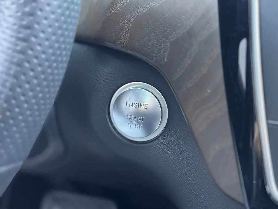 Mercedes Benz GLE (Imported)
