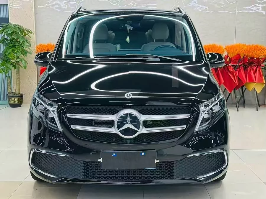 Mercedes Benz Class V