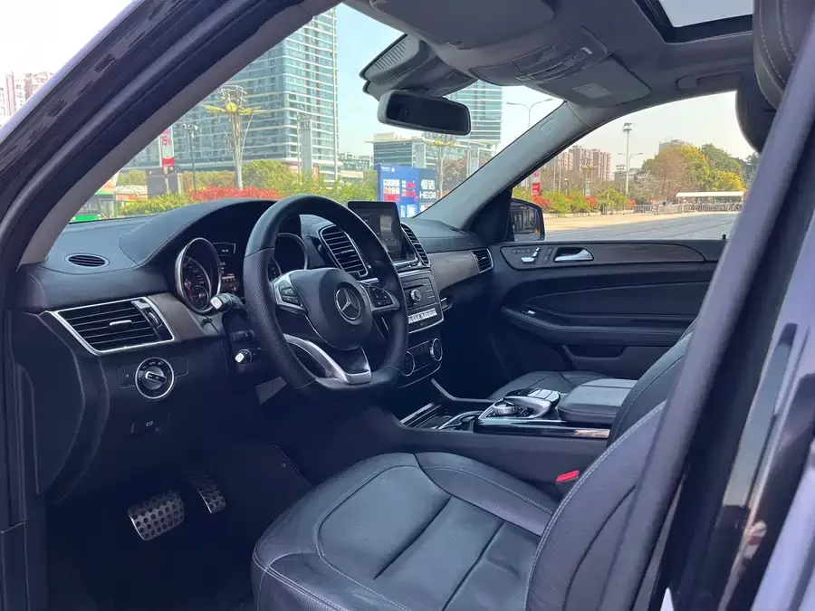 Mercedes Benz GLE (Imported)