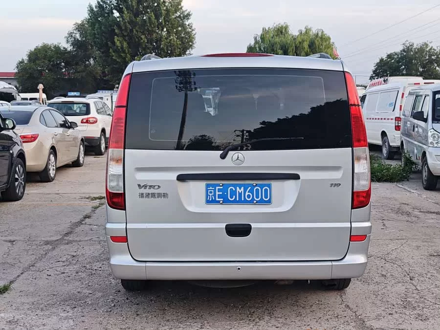 Mercedes Benz Vito