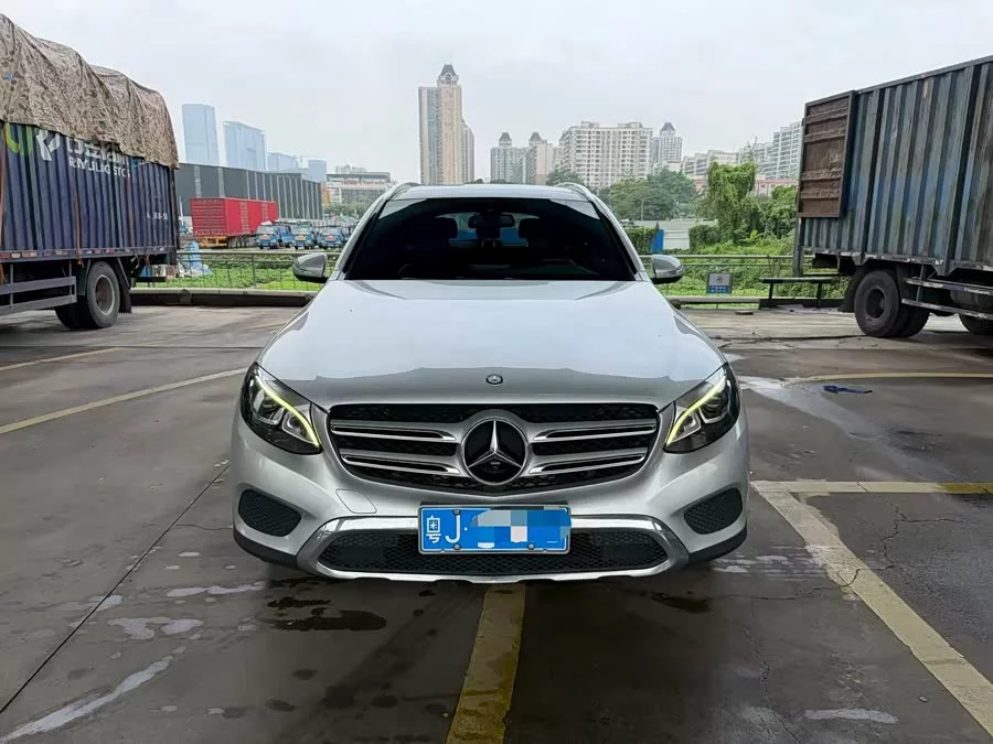 Mercedes Benz GLC