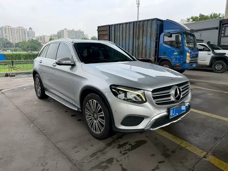 Mercedes Benz GLC