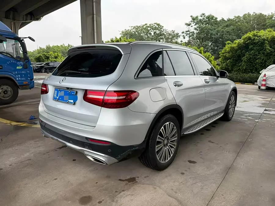 Mercedes Benz GLC