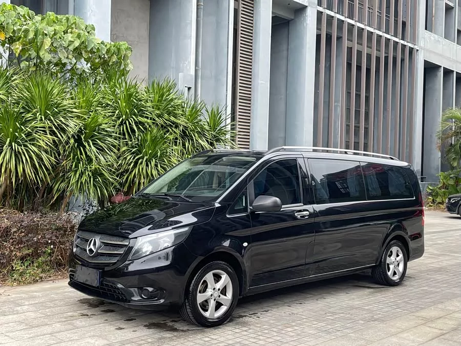Mercedes Benz Vito