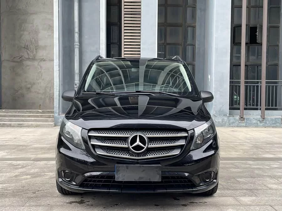 Mercedes Benz Vito