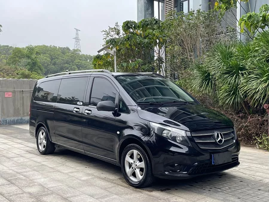 Mercedes Benz Vito