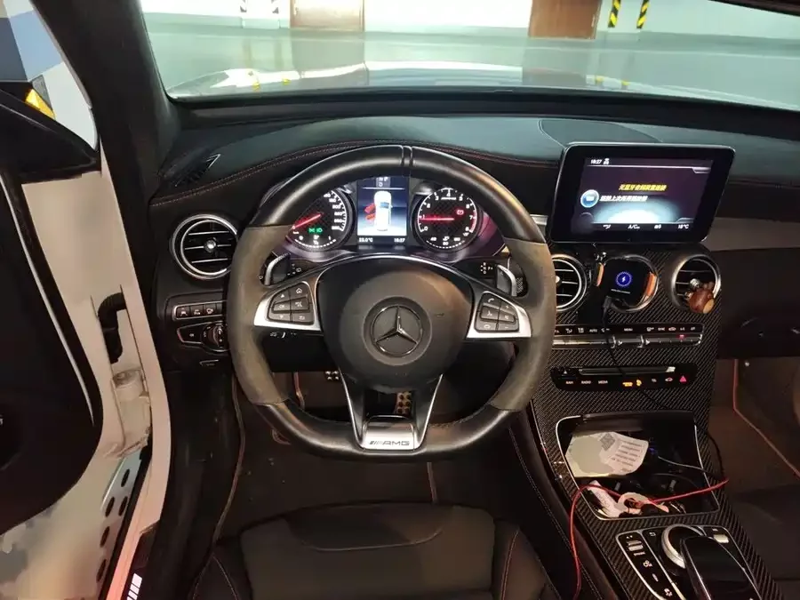 Mercedes Benz GLC AMG