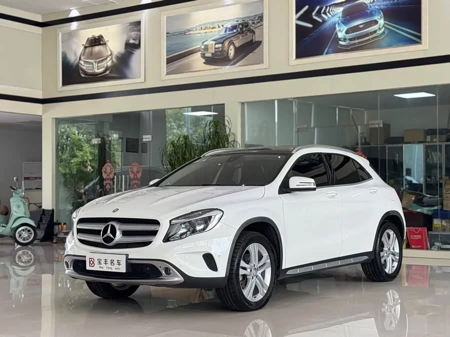 Mercedes Benz GLA
