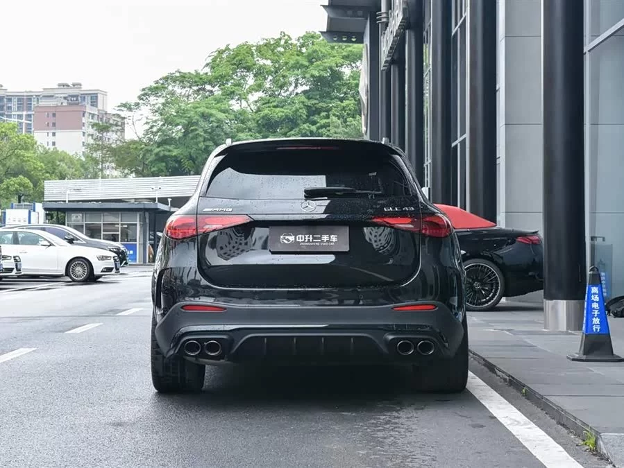 Mercedes Benz GLC AMG